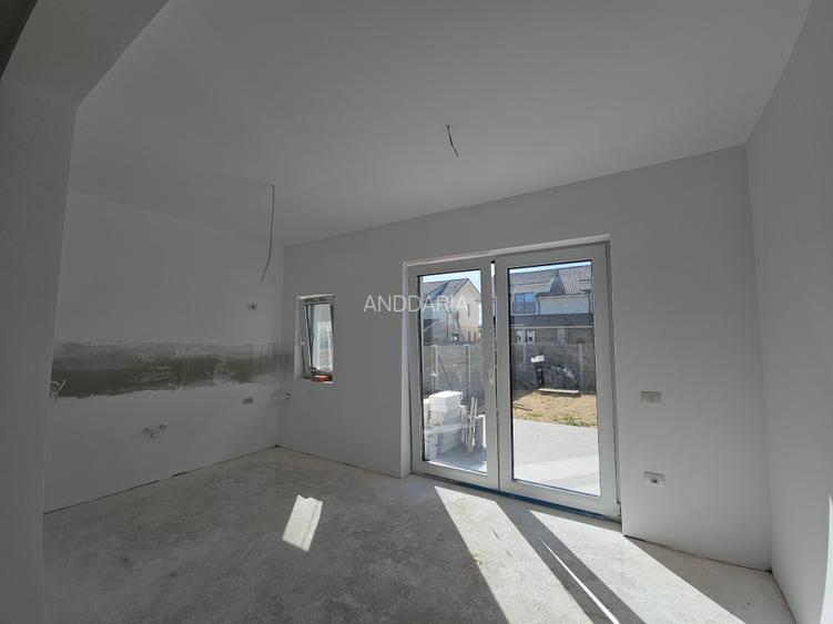 Duplex P+E in Mosnita cu utilitati si stada asfaltata - 8