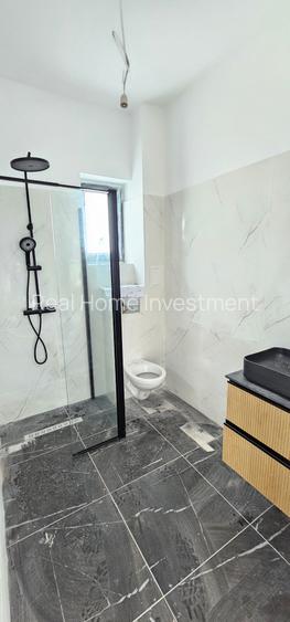Casa 4 amere,la intrare in comuna - 8