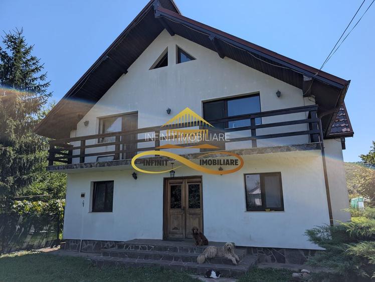 Casă în Traian, poziție excelentă! - 2