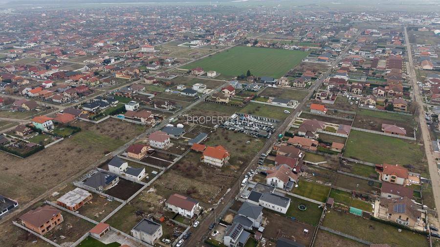 Teren intravilan de 925 mp în Vladimirescu - 21