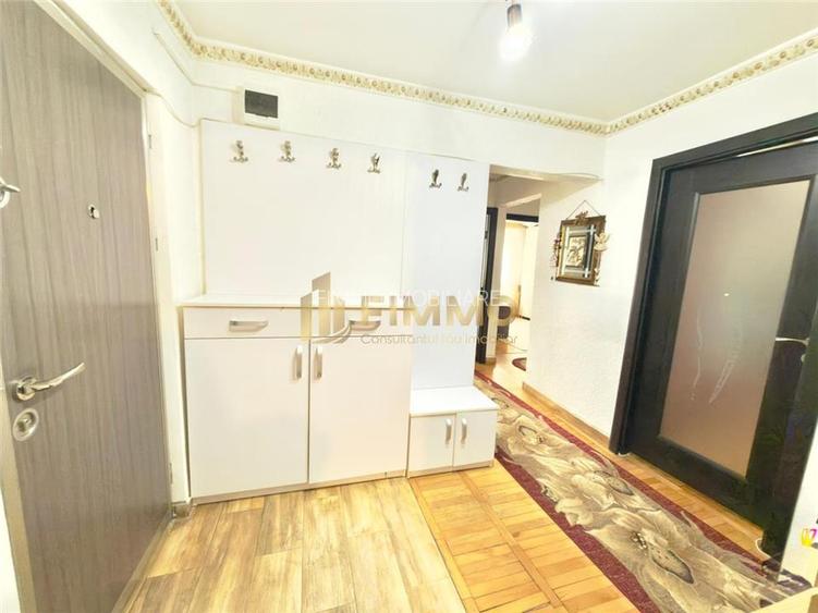 Apartament 3 camere | 2 bai | 68 mp | Zamca | ID : 1662 - 9