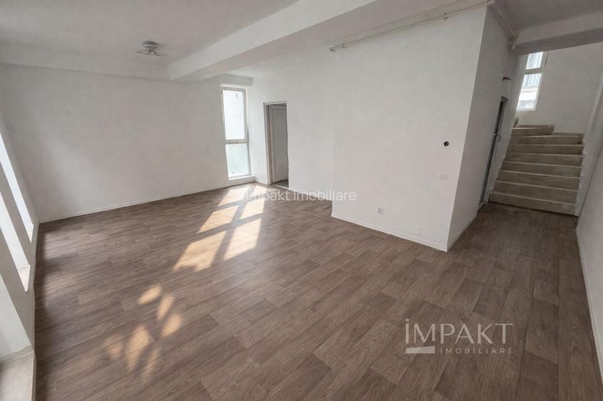 De închiriat apartament două camere, decomandat- Barc - 5