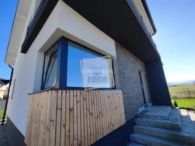 Casa moderna 5 camere teren 490 mp terasa acopertia in Cristian - 4