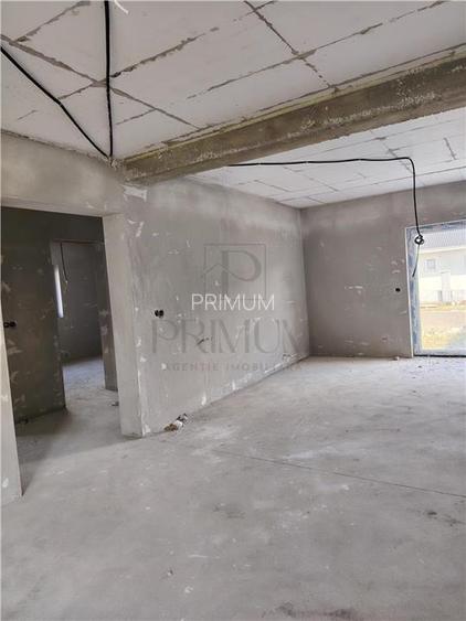 Duplex pe plan - 2 fronturi stradale - personalizare interioara - toate utilitat - 2