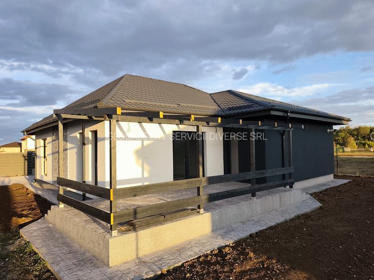 FARA COMISIOANE in Gulia casa cu 4 camere 2 bai terasa PARTER+pod placa la cheie - 41