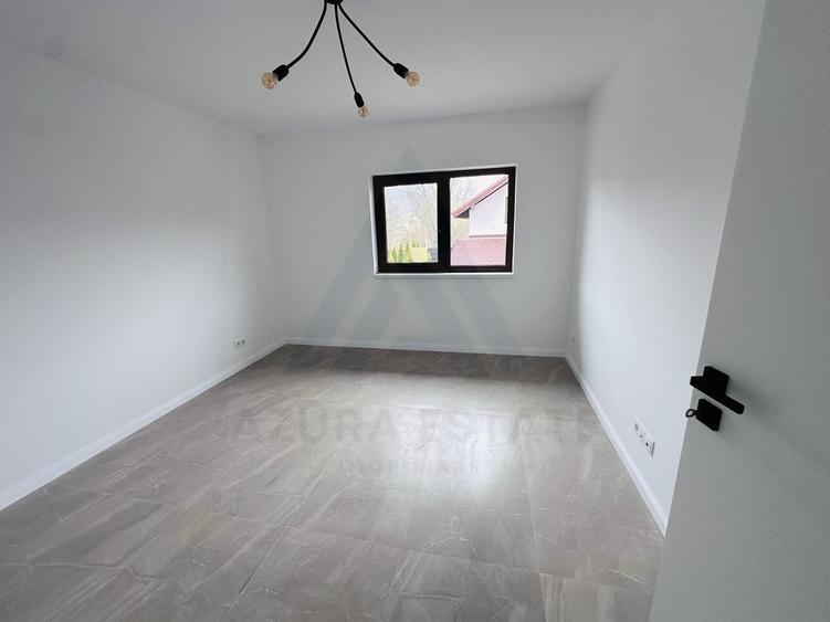 Casă premium complet utilata 5 camere 3 bai teren 427 mp în Cisnădie