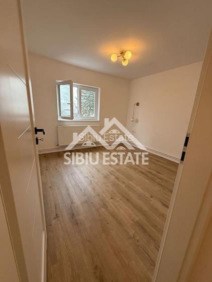 Locație excelentă! Apartament 3 camere renovat, etaj 1, Sibiu - 9