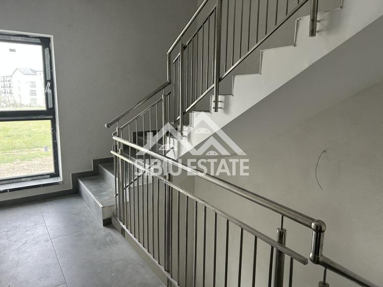 Apartament Doamna Stanca cu parcare si vedere spre munte, Comision 0