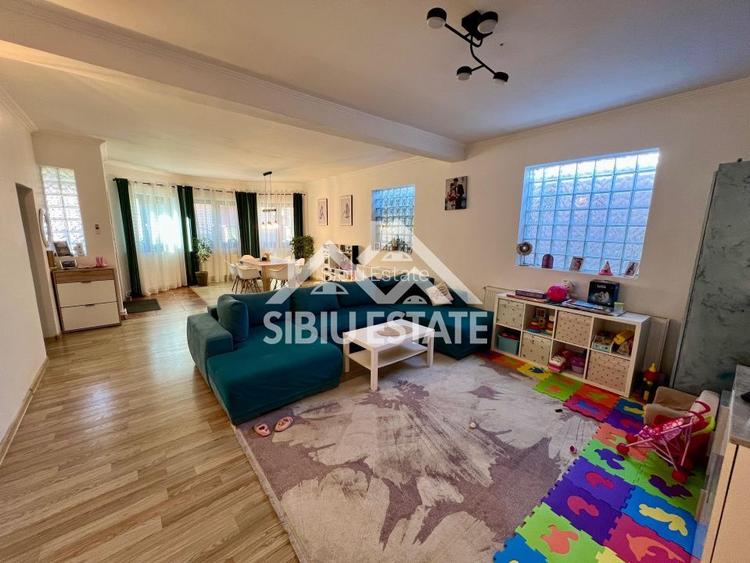 Casa moderna, spațioasa, curte generoasa pe un nivel în Sura Mare - 3