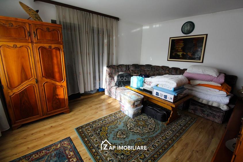 Unirii - Casa Zona Romcab -  400mp - 1259 mp teren - Garaj dublu - piscina - 38