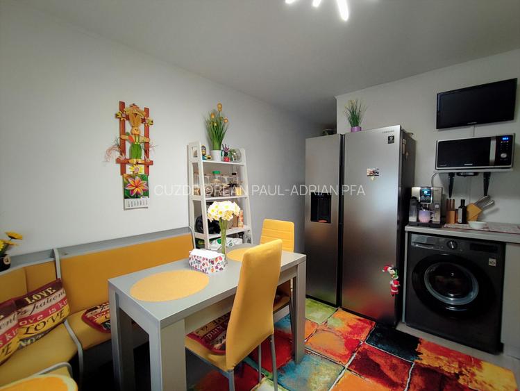 Apartament 3 camere mobilat de vanzare in zona CET - 9