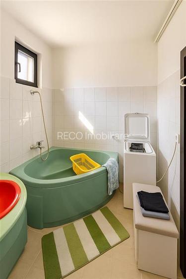 RECO Casa 3 camere, zona Est, Marghita, cu  spatiu comercial - 11