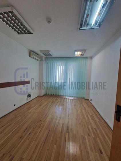 Birou 4 camere decomandat, 84 mp, Natiunile Unite