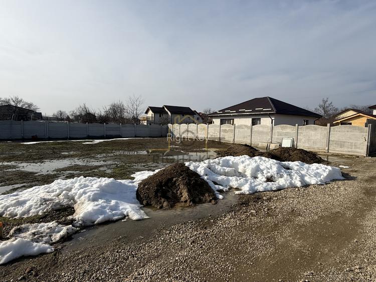 Loturi 382mp, 514mp, strada principala, toate utilitatile!Comision 0%! - 4