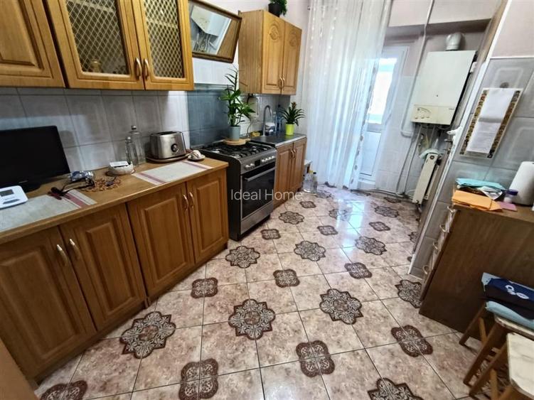 2 CAMERE DECOMANDAT SPATIOS - ETAJ 1 - BOXA - PACURARI - 3