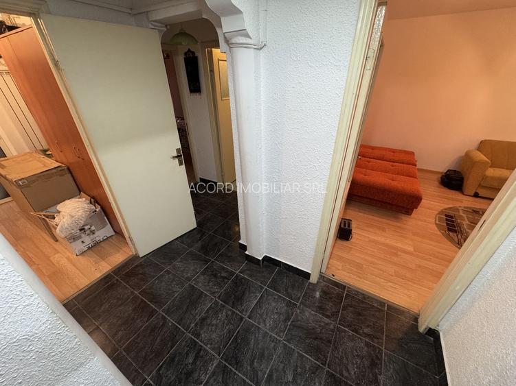 Apartament 3 camere zona Inel 1 cu Centrala - 8