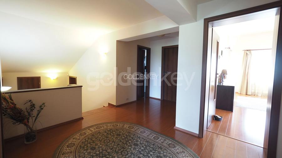 Vila cu 6 camere | gradina atent amenajata | garaj - 21