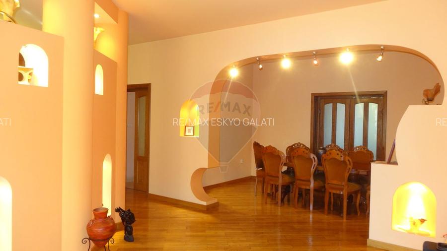 De VANZARE Casa spațioasă S+P+1E+M | Zona STIREX in Galati - 5