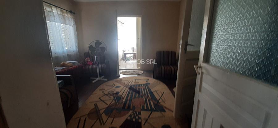 Oras Baicoi casa 90mp ,teren 1750 mp - 10