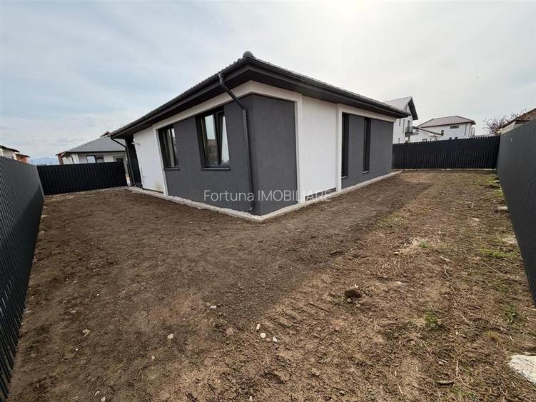 Casa noua individuala pe parter in Sanpetru, 220.000 euro.COMISION 0% - 15