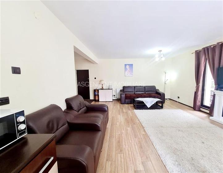 Refugiu in ambientul special al statiunii Poiana Brasov, etaj 1, cu 2 bai, teras - 17