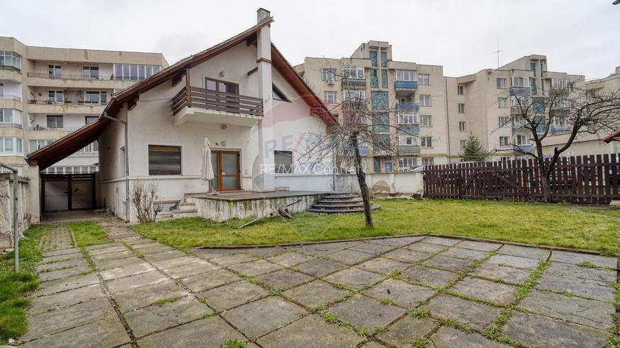 Casă / Vilă cu 9 camere de închiriat în zona Centrul Civic! - 20