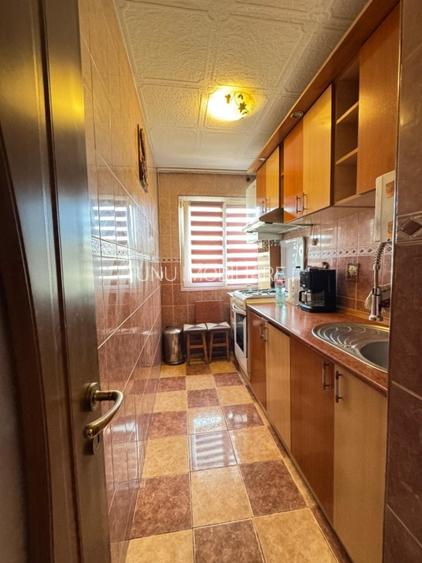 Etaj 3 - Alexandru - Olimp - Apartament 3 camere - mobilat - 10