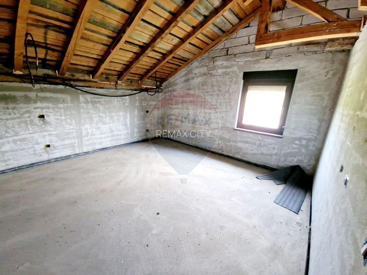 Casă spațioasă S+P+1E+M și teren generos 1664 mp - 20