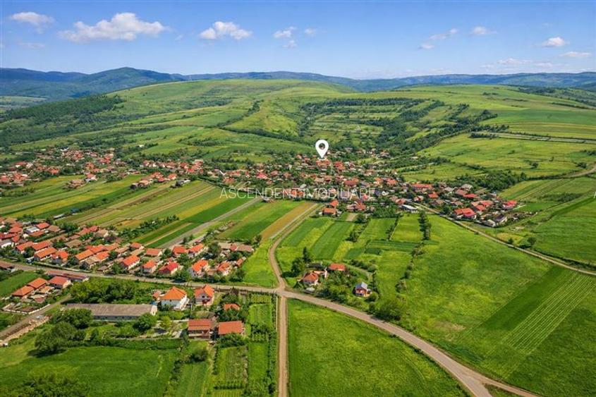 Film! Pe aproape 3.000 mp, casuta traditionala, Mereni, Covasna - 5