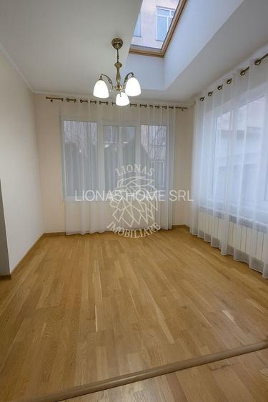 Casa 6 camere 244 mp+ Spatiu Comercial- teren 500 mp-Zona Han - 15