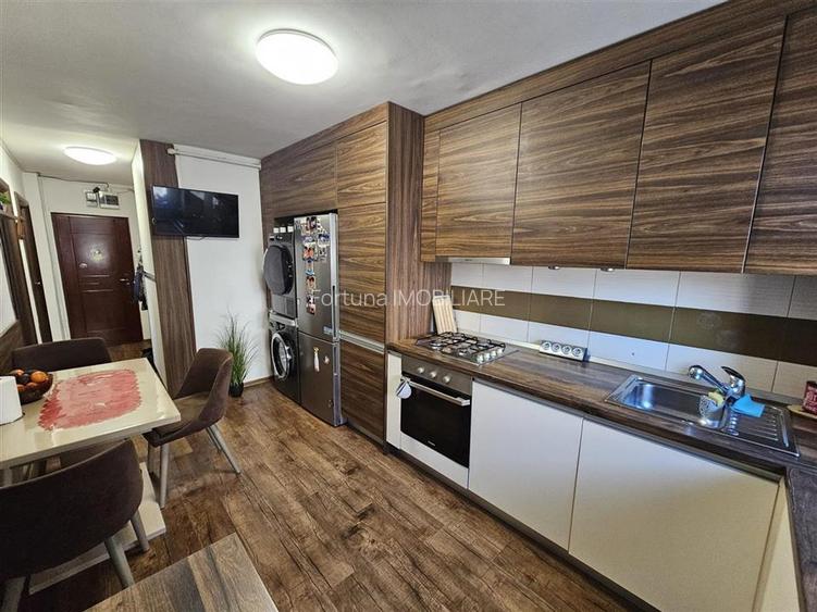 Apartament 3 camere, langa ITC, pe str. Alexandru Vlahuta - 7