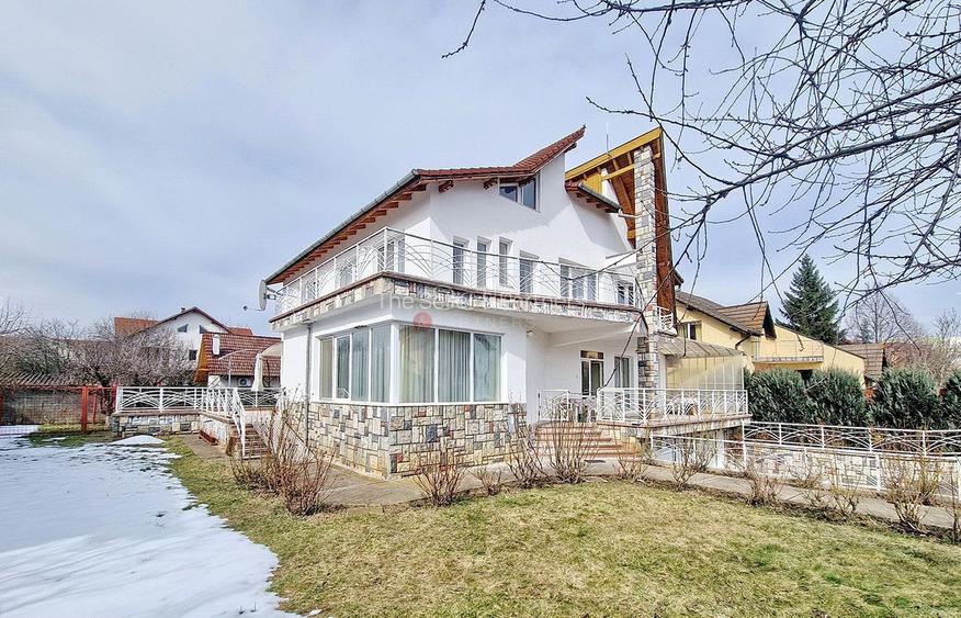 Suprafata Generoasa Acces Facil - 6