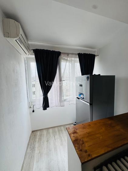 Garsoniera Brancoveanu, Izvorul Rece,Bloc 1977 - 17