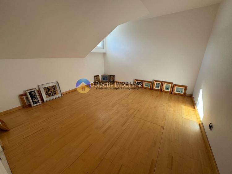 Vila + teren de vanzare cu priveliste panoramica – vis a vis de statuia Ursulet - 11