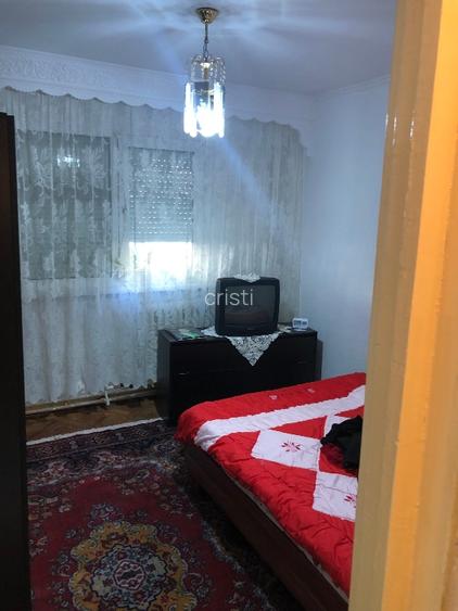 Vând apartament 2 camere semidecomandat  - 13