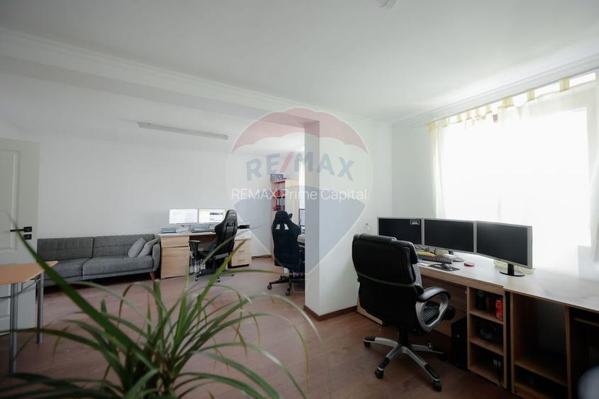 Spațiu Comercial + Birouri de Închiriat – 235 mp – Ultracentral - 24