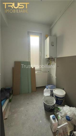 Spatiu Birou l Str.Traian l 100 MP l Parcare - 3