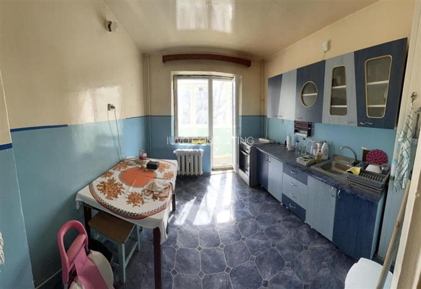 Vanzare Apartament 3 Camere Decomandat Piata Sudului-Tulnici - 2