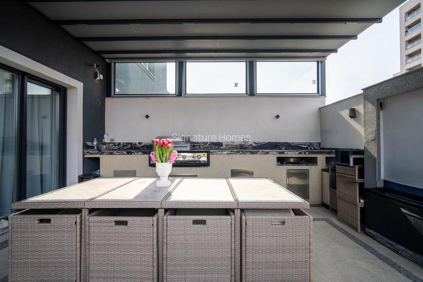 Vila Exclusivista cu 6 Dormitoare, Finisaje din Marmura si Curte mare - 23