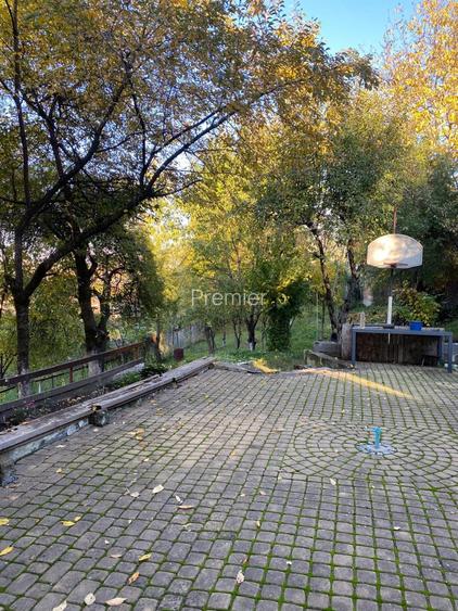 Sacele, casa, teren 1550 mp, 145000 euro - 2