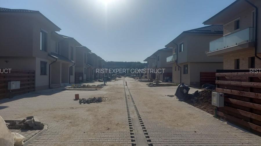 Vila-DUPLEX Cartier RST RESIDENCE- Corbeanca - 11