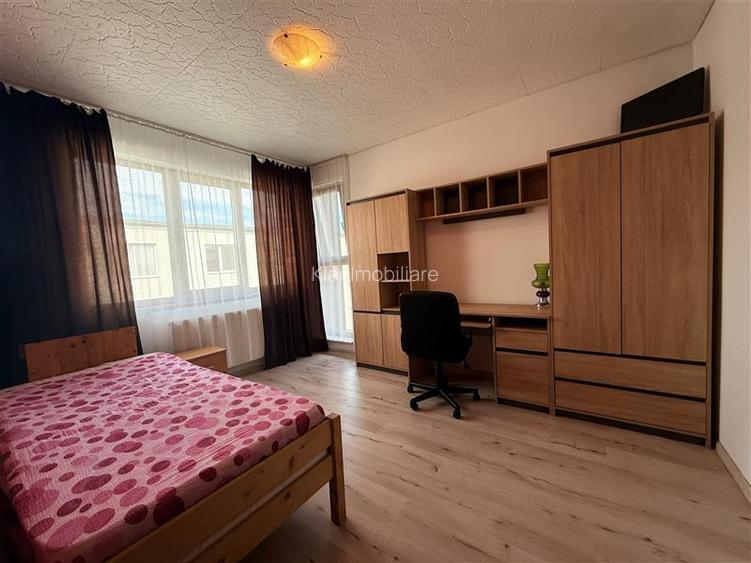 Inchiriere apartament 3 camere cu 2 bai, bloc mic cu 2 nivele  zona frumoasa - 5