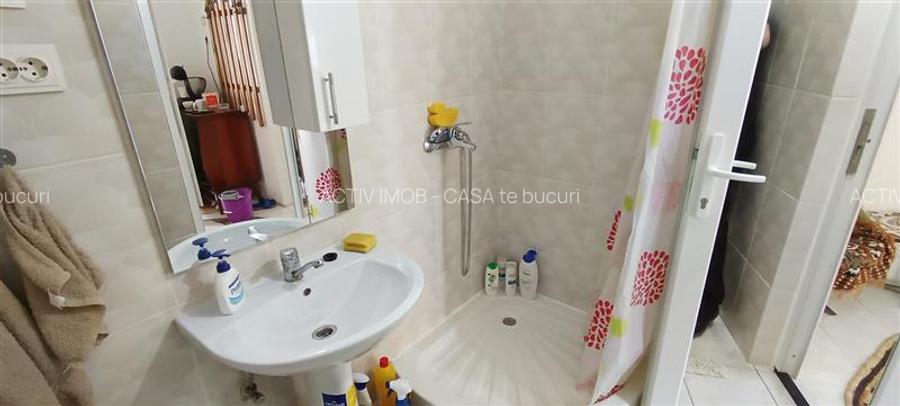 MOLDOVA NOUA, zona centrala, Casa 4 camere, 2 bai si garaj - 17