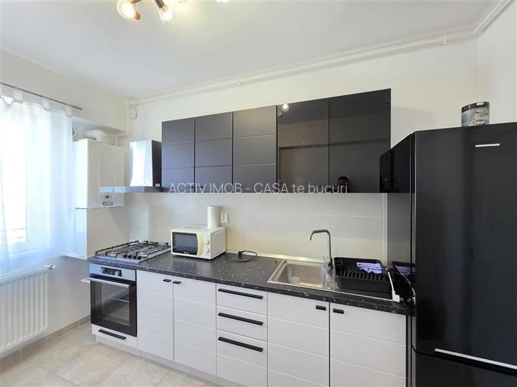 2 camere cu loc de parcare Metalurgiei - 9