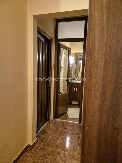 Aradului | 4 camere | Decomandat| Etaj intermediar | 3 balcoane si boxă - 13