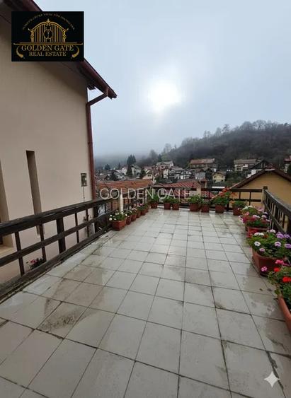 Proprietate superba de 180 mp – apartament supraetajat cu garaj, zona Schei - 8