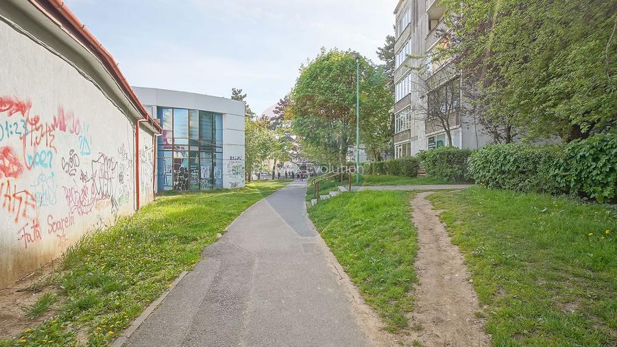 SPATIU COMERCIAL DE INCHIRIAT | CENTRUL ISTORIC | PIATA TEATRULUI - 19