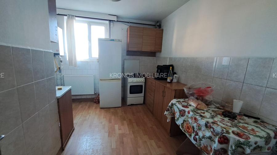 AGIGEA, 3 CAMERE DECOMANDAT 2 BAI, CENTRALA GAZ, 70 MP. PARCARE, BOXA - 24