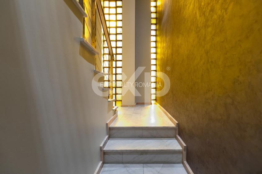 Casă/Vilă duplex cu 5 camere de vânzare, strada 9 Mai- zona Centrală - 7