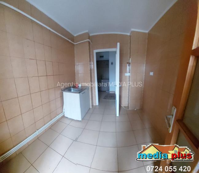 Apartament 3 camere decomandat Micro 21 – Etaj 2 - 7